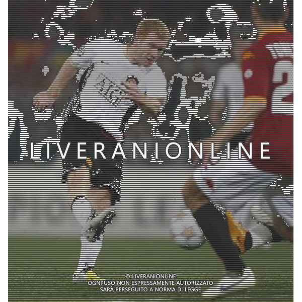 Roma - Stadio Olimpico - 01 / 04 / 2008 - Uefa Champions League 2007/2008 - Quarti di finale - andata - Roma Vs Manchester United (0-0) - nella foto: una conclusione di Paul Scholes ph Corradetti / ag. Aldo Liverani
