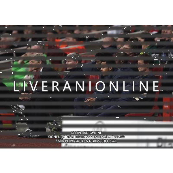Jens Lehmann of Arsenal during the match on the bench as a substitute with Arsene Wenger, Manager of Arsenal far end, 1-1 Arsenal v Liverpool, Quarter Final Champions League, First Leg, The Emirates Stadium, London, Date 02/04/2008, Picture by Ian Kington (IPS PHOTO AGENCY)/Ag. Aldo Liverani Sas - ONLY ITALY - EDITORIAL USE ONLY - 