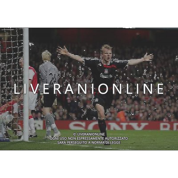 Dirk Kuyt of Liverpool celebrates his gol, 1-1 Arsenal v Liverpool, Quarter Final Champions League, First Leg, The Emirates Stadium, London, Date 02/04/2008, Picture by Ian Kington (IPS PHOTO AGENCY)/Ag. Aldo Liverani Sas - ONLY ITALY - EDITORIAL USE ONLY - 