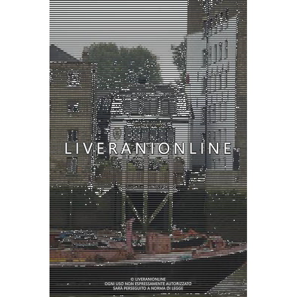 LONDRA-LA PARTE VECCHIA SUL FIUME TAMIGI AG ALDO LIVERANI