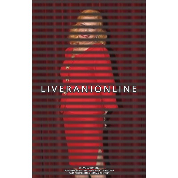 MILANO 7 APRILE 2008 CONFERENZA STAMPA PRESENTAZIONE DELLO SPETTACOLO TEATRALE \' IL LETTO OVALE\' NELLA FOTO: SANDRA MILO PH FRANKY-AG ALDO LIVERANI