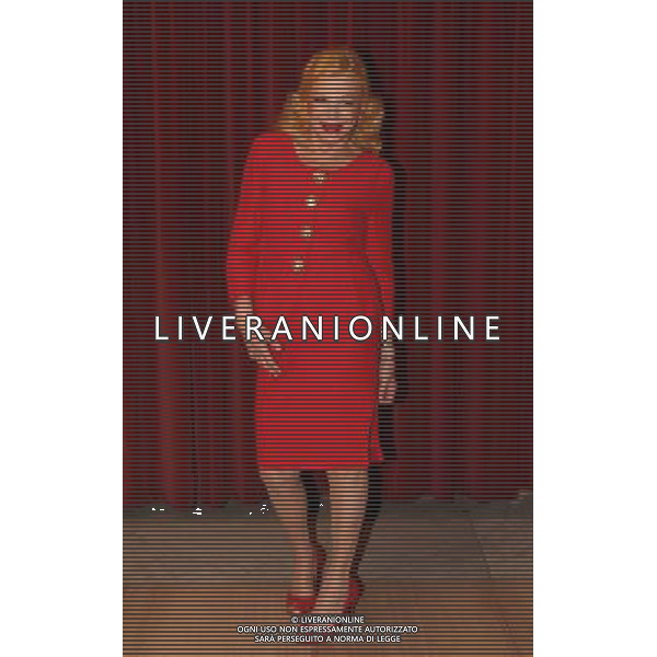 MILANO 7 APRILE 2008 CONFERENZA STAMPA PRESENTAZIONE DELLO SPETTACOLO TEATRALE \' IL LETTO OVALE\' NELLA FOTO: SANDRA MILO PH FRANKY-AG ALDO LIVERANI