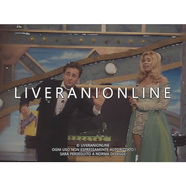 TRASMISSIONE TELEVISIVA\' I CERVELLONI\' CON PAOLO BONOLISE WENDY WINDHAM 1994/95 NELLA FOTO PAOLO BONOLISE WENDY WINDHAM AG ALDO LIVERANI