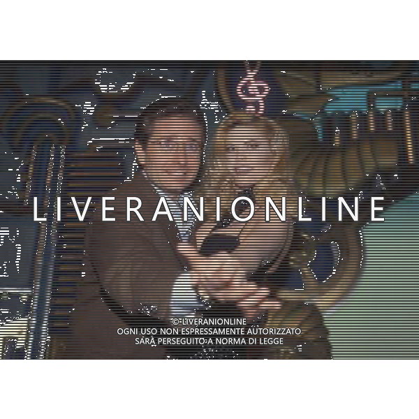 TRASMISSIONE TELEVISIVA\' I CERVELLONI\' CON PAOLO BONOLISE WENDY WINDHAM 1994/95 NELLA FOTO PAOLO BONOLIS E WENDY WINDHAM AG ALDO LIVERANI