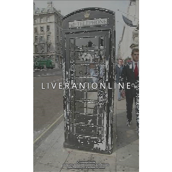 LONDRA NELLA FOTO CABINE TELEFONICHE ag ALDO LIVERANI ifc