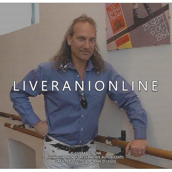 MILANO 8/3/2008 TEATRO CARCANO CORSO DI PORTA ROMANA CONFERENZA STAMPA PRESENTAZIONE DELLO SPETTACOLO TEATRALE: -TUTTA COLPA DI GARIBALDI- REGIA DI SERGIO FANTONI NELLA FOTO MATTEO MALAVASI FOTO MARIO ROMANO/AG ALDO LIVERANI