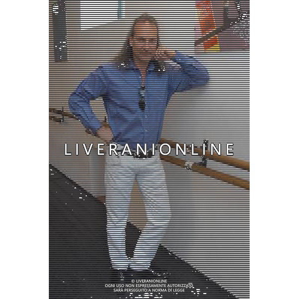 MILANO 8/3/2008 TEATRO CARCANO CORSO DI PORTA ROMANA CONFERENZA STAMPA PRESENTAZIONE DELLO SPETTACOLO TEATRALE: -TUTTA COLPA DI GARIBALDI- REGIA DI SERGIO FANTONI NELLA FOTO MATTEO MALAVASI FOTO MARIO ROMANO/AG ALDO LIVERANI