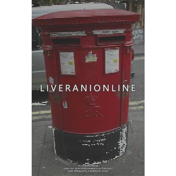 LONDRA NELLA FOTO LA CASSETTA DELLA POSTA AG ALDO LIVERANI IFC