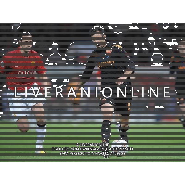 Manchester United-Roma Champions League 2007/2008 Quarti di Finale Ritorno Manchester - 09.04.2008 Nella Foto: MIRKO VUCINIC-RIO FERDINAND /Ph.Vitez-Ag. Aldo Liverani