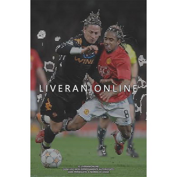 Manchester United-Roma Champions League 2007/2008 Quarti di Finale Ritorno Manchester - 09.04.2008 Nella Foto: PHILIPPE MEXES-ANDERSON /Ph.Vitez-Ag. Aldo Liverani