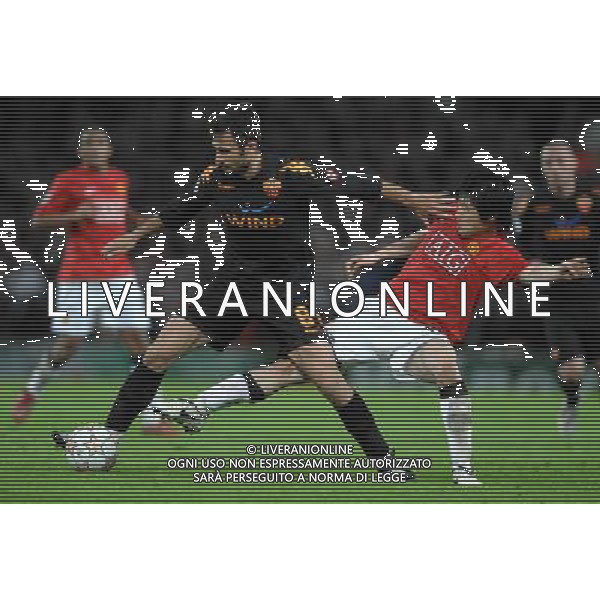 Champions League 2007/2008 Quarti di Finale Ritorno Manchester - 09.04.2008 Manchester United-Roma Nella Foto:VUCINIC MIRKO-PARK JI-SUNG /Ph.Vitez-Ag. Aldo Liverani