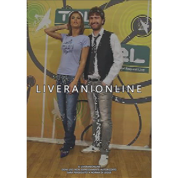 ELISABETTA CANALIS - ALESSANDRO SIANI MILANO 11-04-08 A TRL LIVE@MTV PER LA PRESENTAZIONE DEL LORO FILM: \' LA SECONDA VOLTA NON SI SCORDA MAI\' FOTO ANTONIO SORANO/AG ALDO LIVERANI sas