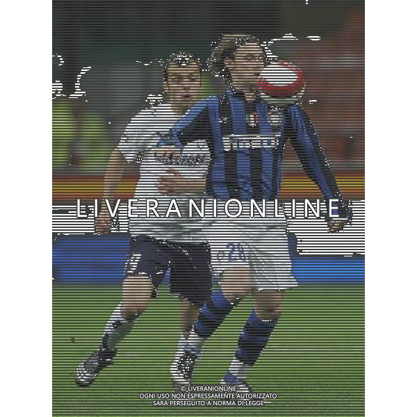 milano 16/4/2004 stadio meazza inter-lazio coppa italia tim nella foto maniche e pandev foto luzzani/ag aldo liverani