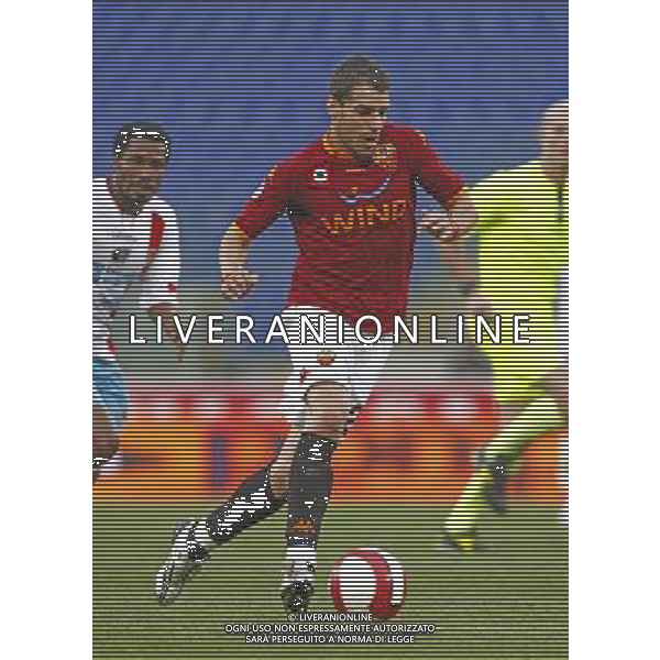 Roma - Stadio Olimpico - 16 / 04 / 2008 - TIM CUP 2007/2008 - Semifinale andata - Roma Vs Catania (1-0) - nella foto: Simone PERROTTA ph Corradetti / ag. Aldo Liverani