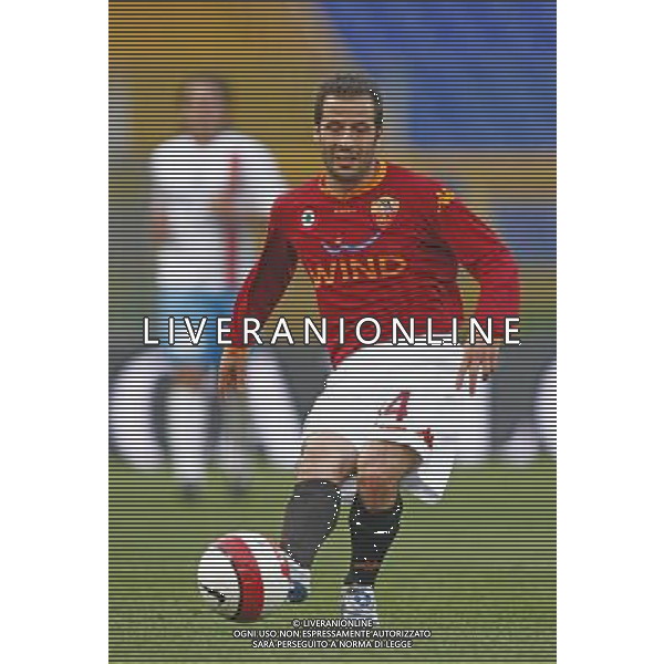 Roma - Stadio Olimpico - 16 / 04 / 2008 - TIM CUP 2007/2008 - Semifinale andata - Roma Vs Catania (1-0) - nella foto: Ludovic GIULY ph Corradetti / ag. Aldo Liverani