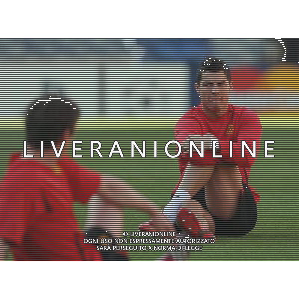 Cristiano Ronaldo of Manchester United stretching during training,Manchester United Training session the day before match between , Barcelona v Manchester United, UEFA Champions League, Semi Final, First Leg, Camp Nou, Barcelona, Date 220408, Picture by Ian Kington mobile 07884001265, (IPS PHOTO AGENCY) AGENZIA ALDO LIVERANI SAS - ONLY ITALY - EDITORIAL USE ONLY 