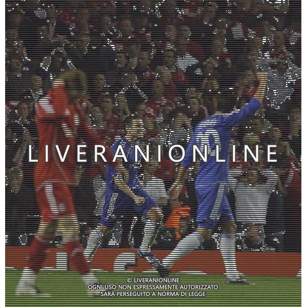 Frank Lampard of Chelsea celebrates win in Liverpool v Chelsea FC : Champions League Semifinal First Leg at Anfield in Liverpool (UK) on 22/04/2008 Picture By Marcello Pozzetti ©IPS - Photo Agency :21 Delisle Road London SE28 0JD mobile: 07973 308 835 AGENZIA ALDO LIVERANI SAS - ONLY ITALY - EDITORIAL USE ONLY