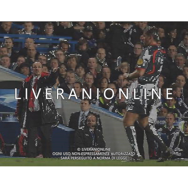 Liverpool\'s Manager Rafael Ben’tez points in disgust to The referee of the match Roberto Rosetti from Italy Chelsea - Liverpool, Champions League, SemiFinale, Second Leg, (First Leg 1-1), Stamford Bridge, London, Date 30/04/2008 Picture by Marcello Pozzetti (IPS PHOTO AGENCY)/Ag. Aldo Liverani -ONLY ITALY - EDITORIAL USE ONLY - 