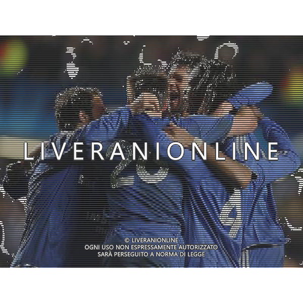 Michael Ballack of Chelsea and teamates celebrate win - esultanza Chelsea - Liverpool, Champions League, SemiFinale, Second Leg, (First Leg 1-1), Stamford Bridge, London, Date 30/04/2008 Picture by Marcello Pozzetti (IPS PHOTO AGENCY)/Ag. Aldo Liverani -ONLY ITALY - EDITORIAL USE ONLY - 