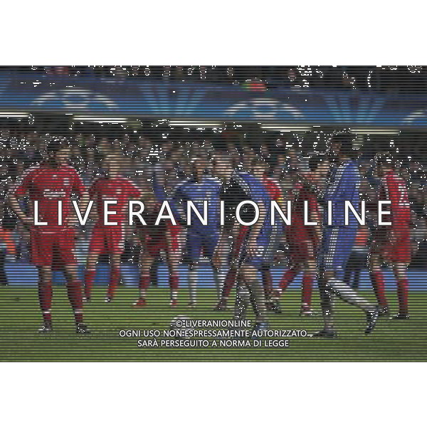 Tension shows on the face of Frank Lampard of Chelsea prior his penalty kick - rigore Chelsea - Liverpool, Champions League, SemiFinale, Second Leg, (First Leg 1-1), Stamford Bridge, London, Date 30/04/2008 Picture by Marcello Pozzetti (IPS PHOTO AGENCY)/Ag. Aldo Liverani -ONLY ITALY - EDITORIAL USE ONLY - 