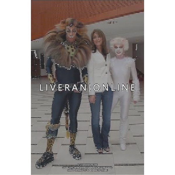 MILANO 7/5/2008 TEATRO DEGLI ARCIMBOLDI PRESENTAZIONE DELLO ASPETTACOLO TEATRALE: -CATS- NELA FOTO STUART RAMSAY, CRISSIE HAMMOND E RACHEL ENSOR FOTO MARIO ROMANO/AG ALDO LIVERANI