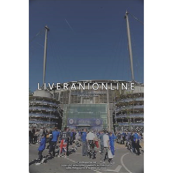 Coppa UEFA 2008 Finale Manchester - 14.05.2008 Zenit San Pietroburgo-Rangers Glasgow Nella Foto: TIFOSI ALL\'ESTERNO DELLO STADIO Ph.Vitez-Ag. Aldo Liverani