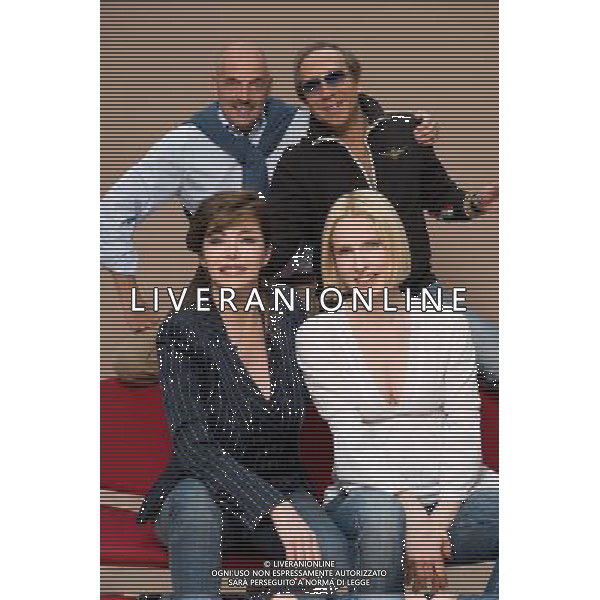 TRASMISSIONE TELEVISIVA \'STRANAMORE\' NELLA FOTO IL CAST CON PAOLO BROSIO -EMANUELA FOLLIERO-GAIA DE LAURENTIIS-MARCO BALESTRI AG ALDO LIVERANI