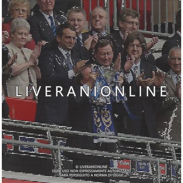 Harry Redknapp, manager of Portsmouth WITH CUP in Cardiff City vs Portsmouth for the FA Cup Final 2008 at Wembley in London (UK) on 17/05/2008 Picture By Marcello Pozzetti ©IPS - Photo Agency :21 Delisle Road London SE28 0JD mobile: 07973 308 835 AG ALDO LIVERANI 