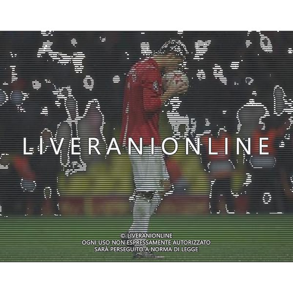 Manchester United - Chelsea Finale Champions League Mosca 21/05/2008 nella foto cristiano ronaldo bacia il pallone prima di tirare il rigore che gli verra\' parato ph Luzzani/Ag. Aldo Liverani Sas