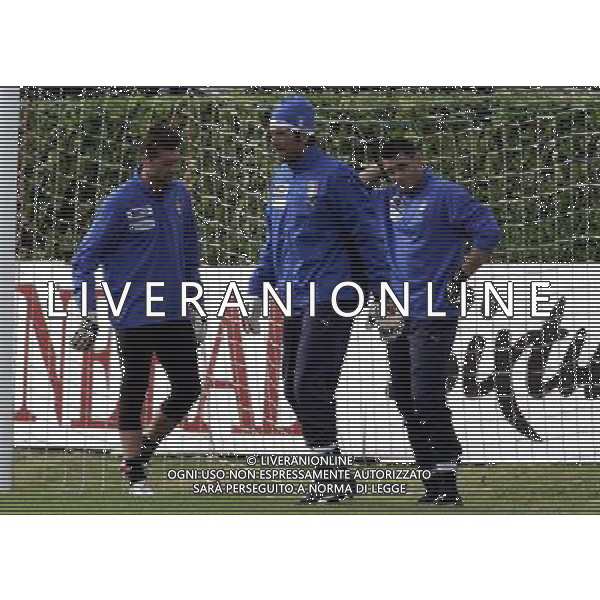 Raduno della Nazionale Italiana di calcio a Coverciano 25/05/2008 nella foto i tre portieri Morgan De Sanctis, Gianluigi Buffon e Marco Amelia durante il primo giorno di allenamento della Nazionale ph Bucco/Ag. Aldo Liverani sas