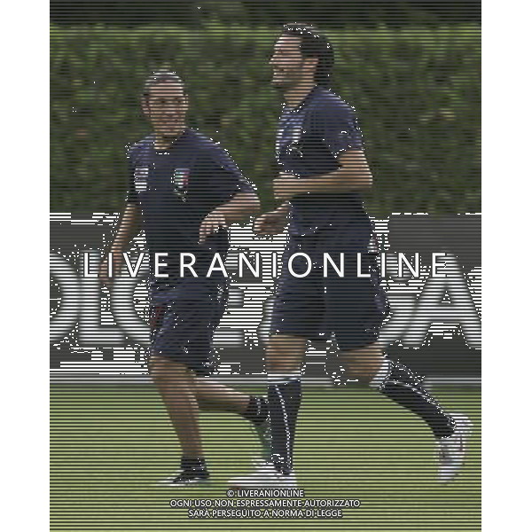 Raduno della Nazionale Italiana di Calcio a Coverciano 25/05/2008 nella foto mauro german Camoranesi e Zambrotta gianluca durante il primo giorno di allenamento ph bucco/Ag. Aldo Liverani Sas