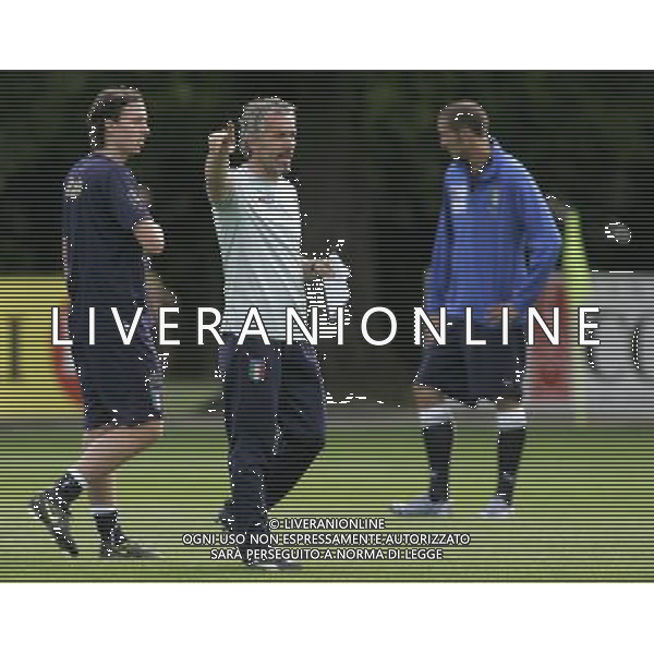 Raduno della Nazionale Italiana di Calcio a Coverciano 25/05/2008 nella foto roberto Donadoni durante il primo giorno di allenamento ph bucco/Ag. Aldo Liverani Sas