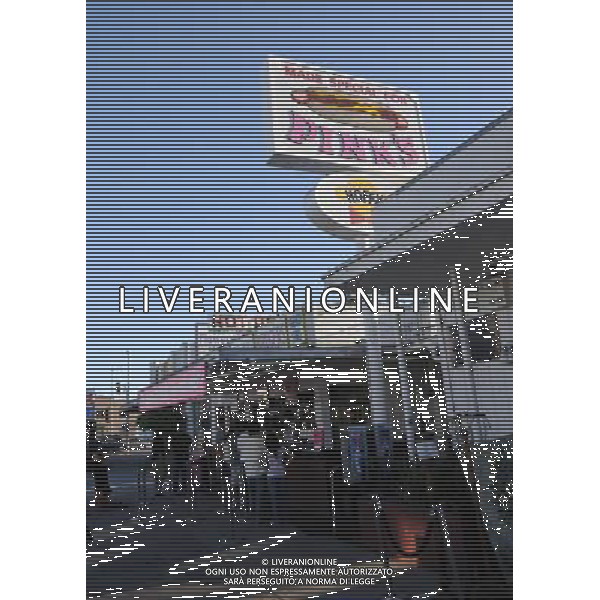 16 May 2008 - Hollywood, California - Pink\'s Hot Dogs on La Brea Ave. Hollywood Landmarks. Photo Credit: Byron Purvis/AdMedia - ag. Aldo Liverani sas ITALY ONLY - EDITORIAL USE ONLY