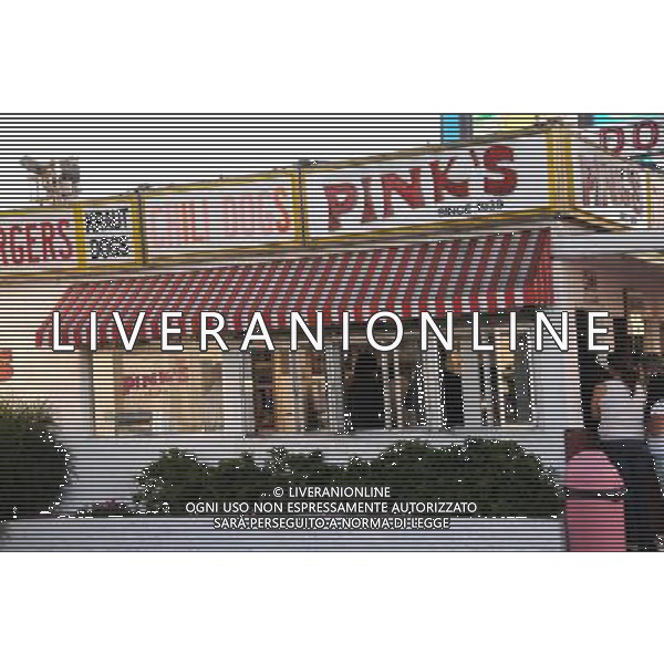 16 May 2008 - Hollywood, California - Pink\'s Hot Dogs on La Brea Ave. Hollywood Landmarks. Photo Credit: Byron Purvis/AdMedia - ag. Aldo Liverani sas ITALY ONLY - EDITORIAL USE ONLY