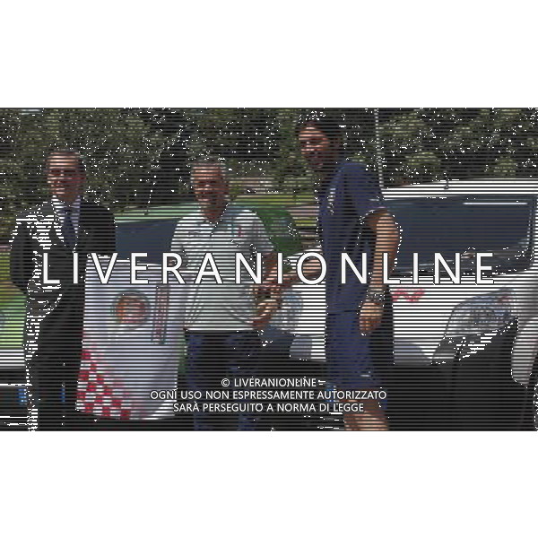 Raduno Nazionale di Calcio a Coverciano Coverciano(FI) - 27.05.2008 Nella Foto: BUFFON GIANLUIGI E DONADONI ROBERTO ALLA PRESENTAZONE DEI FIAT FIORINO DI CASA AZZURRI /Ph.Vitez-Ag. Aldo Liverani