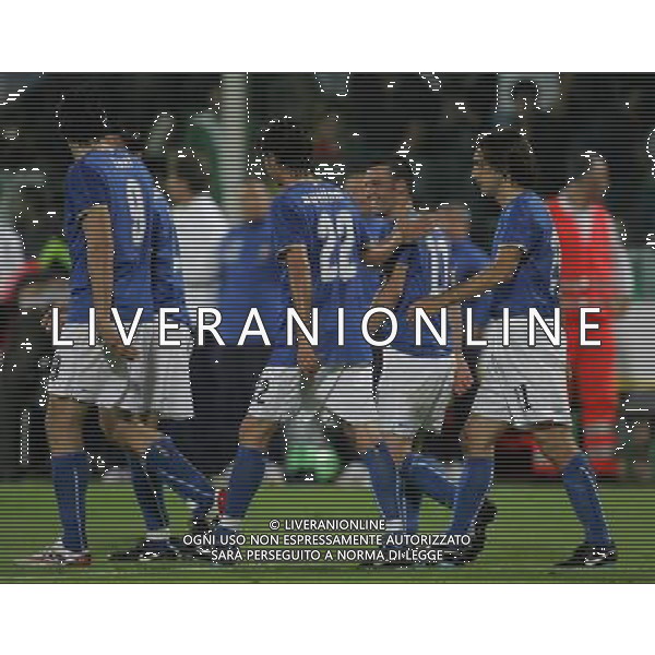 Partita Amichevole Firenze - 30.05.2008 Italia-Belgio Nella Foto: esultanza dell\' italia al secondo GOL DI NATALE /Ph.Luzzani-Ag. Aldo Liverani