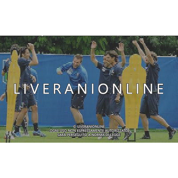Allenamento Nazionale Italiana a Baden - 04.06.2008 Ritiro Austria Euro 2008 Nella Foto: I GIOCATORI SCHERZANO INSIEME a cassano Antonio Ph.Vitez-Ag. Aldo Liverani