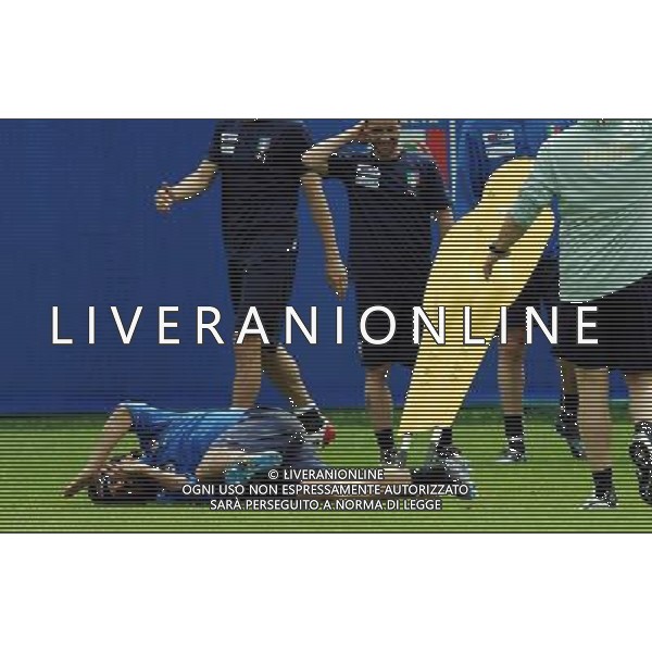 Allenamento Nazionale Italiana a Baden - 04.06.2008 Ritiro Austria Euro 2008 Nella Foto: TACKLE DI gennaro GATTUSO SULLA SAGOMA Ph.Vitez-Ag. Aldo Liverani