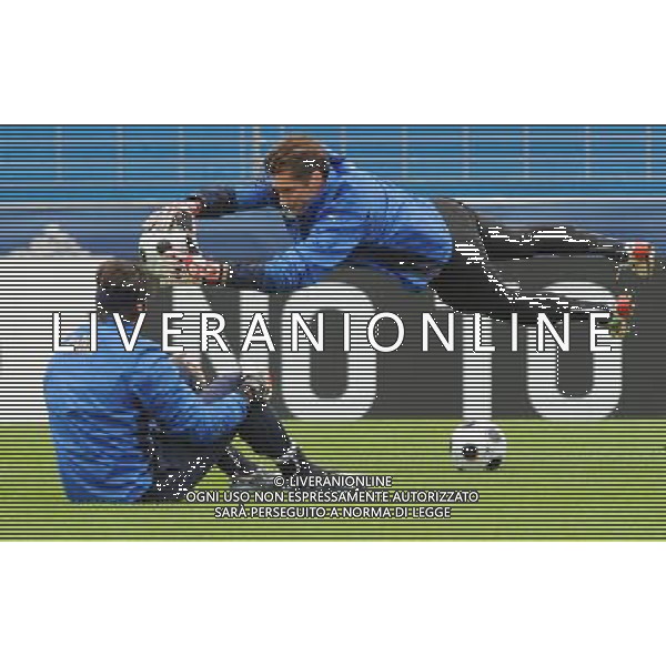 Allenamento Nazionale Italiana Baden - 05.06.2008 Nella Foto:BUFFON OSSERVA DE SANCTIS /Ph.Vitez-Ag. Aldo Liverani