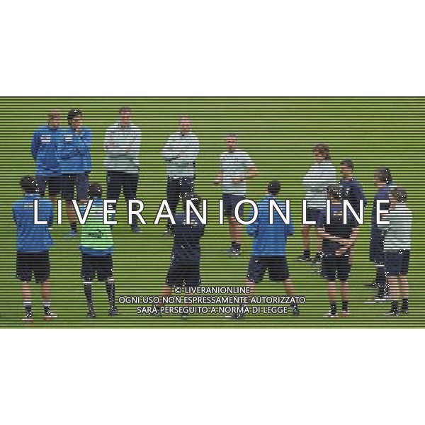 Allenamento Nazionale Italiana Baden - 05.06.2008 Nella Foto:DONADONI PARLA AL GRUPPO /Ph.Vitez-Ag. Aldo Liverani