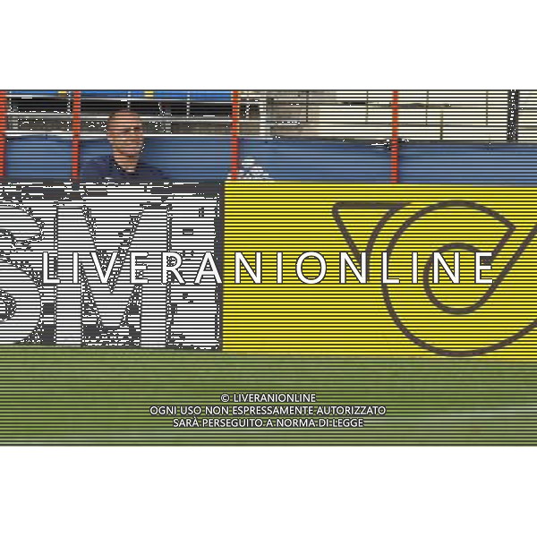 Allenamento Nazionae Italiana Baden - 06.06.2008 Nella Foto:CANNAVARO OSSERVA L\'ALLENAMENTO /Ph.Vitez-Ag. Aldo Liverani