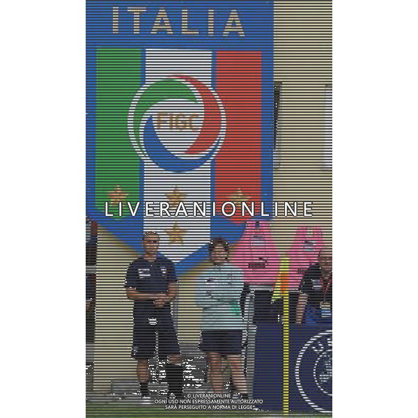 Allenamento Nazionae Italiana Baden - 06.06.2008 Nella Foto:CANNAVARO OSSERVA L\'ALLENAMENTO /Ph.Vitez-Ag. Aldo Liverani