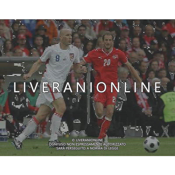 Basilea 07-06-2008 Campionati europei calcio EURO 2008 svizzera-rep. ceca 0:1 nella foto jan koller e patrick muller ph marco luzzani/ag aldo liverani s.a.s.