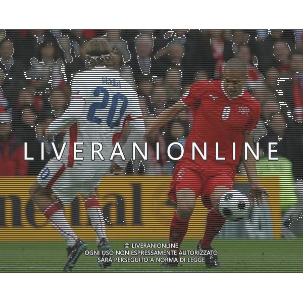 Basilea 07-06-2008 Campionati europei calcio EURO 2008 svizzera-rep. ceca 0:1 nella foto gokhan inler e jaroslav plasil ph marco luzzani/ag aldo liverani s.a.s.