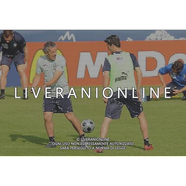 Allenamento Nazionale Italiana a Baden - 07.06.2008 Nella Foto: DONADONI ROBERTO INDICA I MOVIMENTI A PANUCCI CHRISTIAN Ph.Vitez/Ag. Aldo Liverani