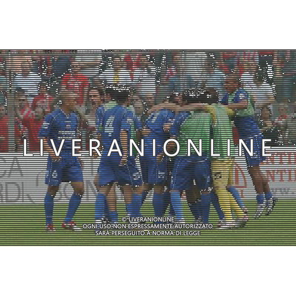 CREMONA 08/06/2008 SERIE C1 CREMONESE-CITTADELLA NELLA FOTO:ESULTANZA DOPO IL GOL DI MEGGIORINI RICCARDO FOTO PAOLA GARBUIO/AG.ALDO LIVERANI