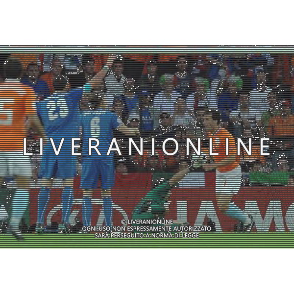 UEFA EURO 2008 Gruppo C M06 Berna - 09.06.2008 Olanda-Italia Nella Foto:VAN NISTELROOY GOL /Ph.Vitez-Ag. Aldo Liverani