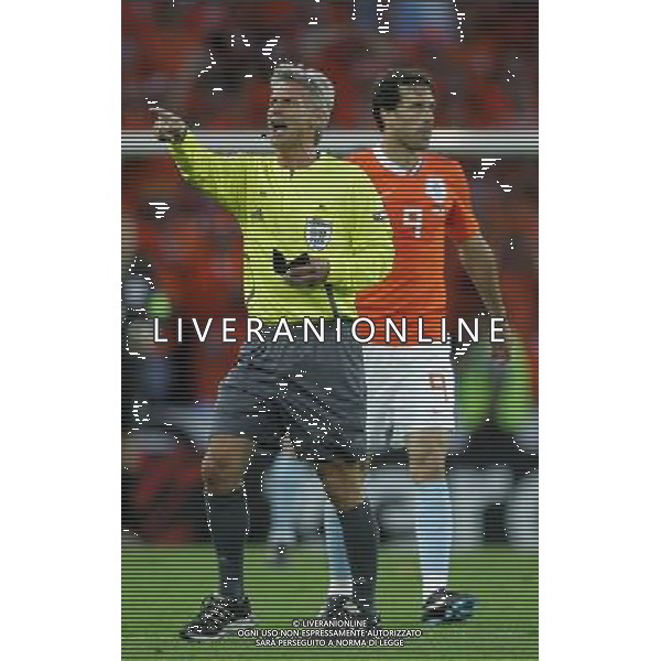 Olanda - Italia 09/06/2008 Europei 2008 nella foto ARBITRO FROJDFELDT ph Luzzani/Ag. Aldo Liverani sas