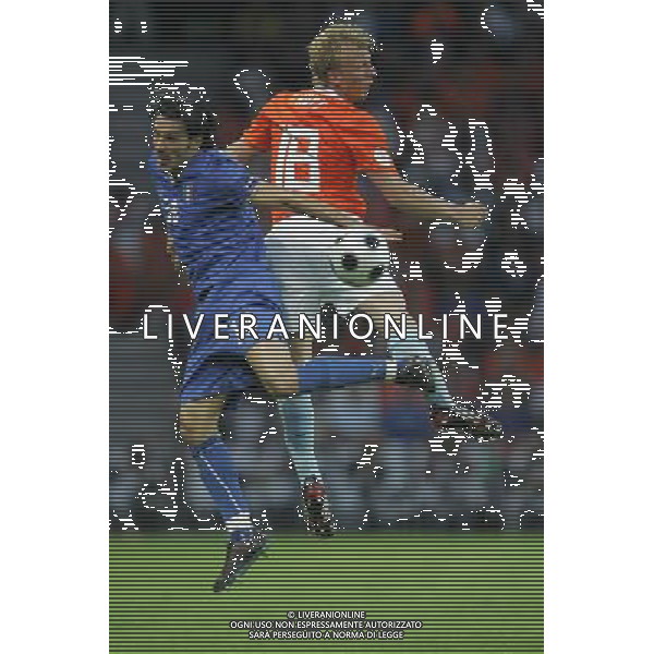 Olanda - Italia 09/06/2008 Europei 2008 nella foto GIANLUCA ZAMBROTTA E KUYT ph Luzzani/Ag. Aldo Liverani sas