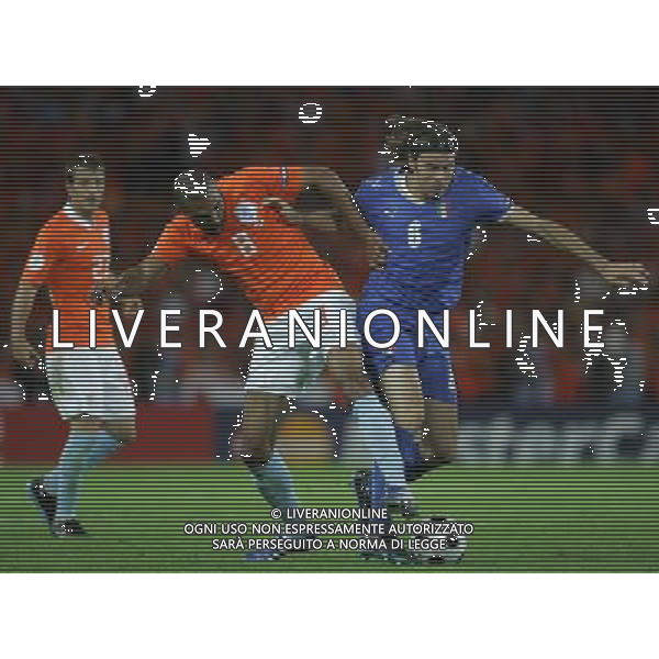 Olanda - Italia 09/06/2008 Europei 2008 nella foto ANDREA BARZAGLI E ENGELAAR ph Luzzani/Ag. Aldo Liverani sas